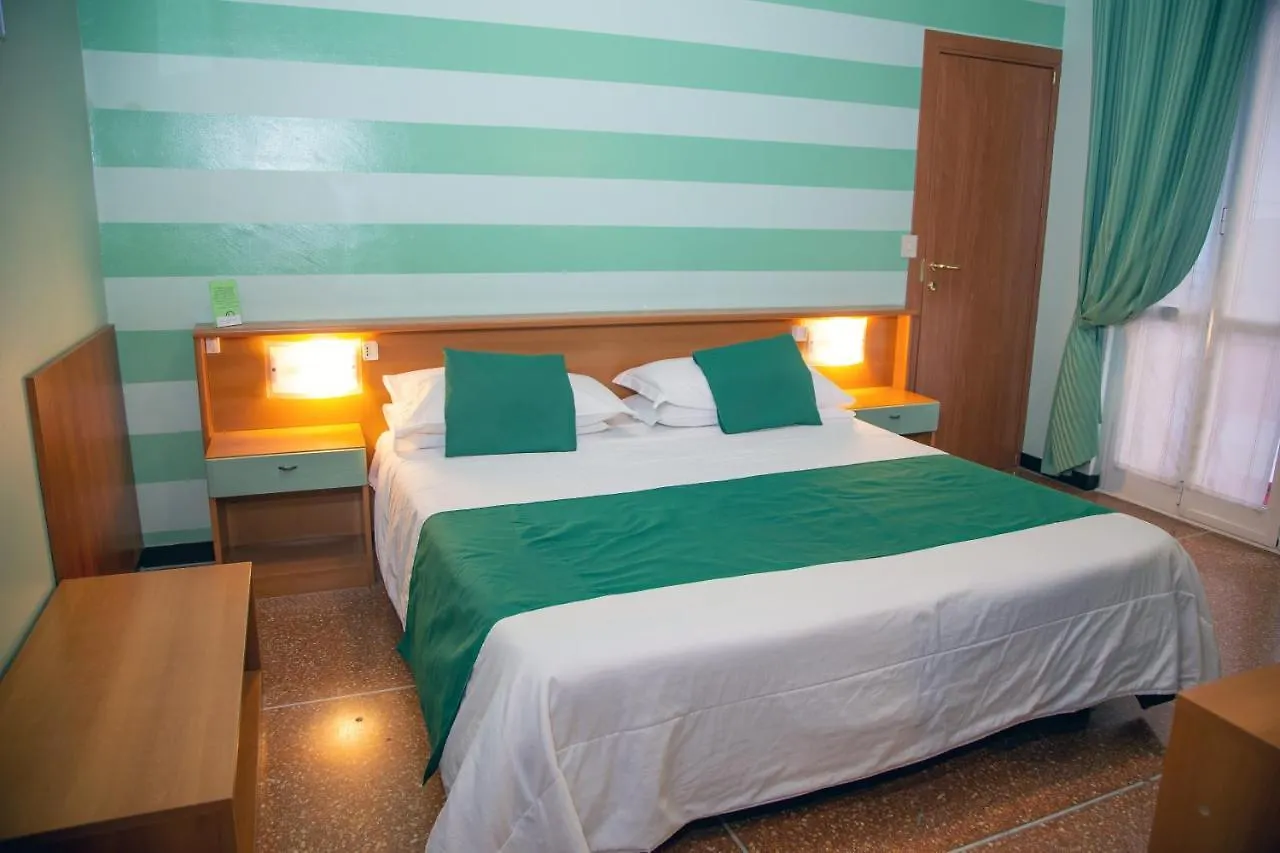 Hotel Albergo Glory Borghetto Santo Spirito