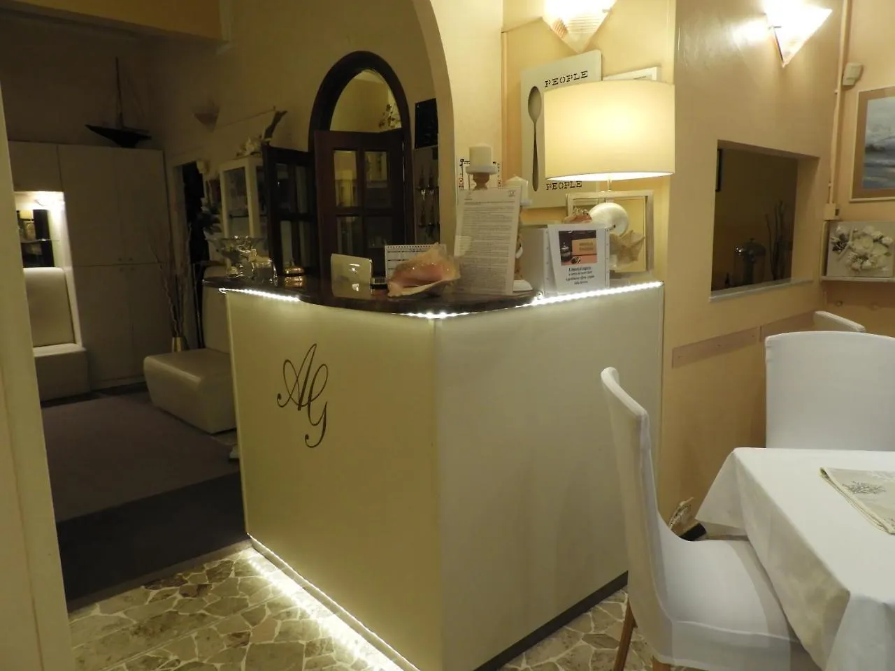 ** Hotel Albergo Glory Borghetto Santo Spirito Italy